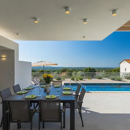 Bijela Kuca Holiday home